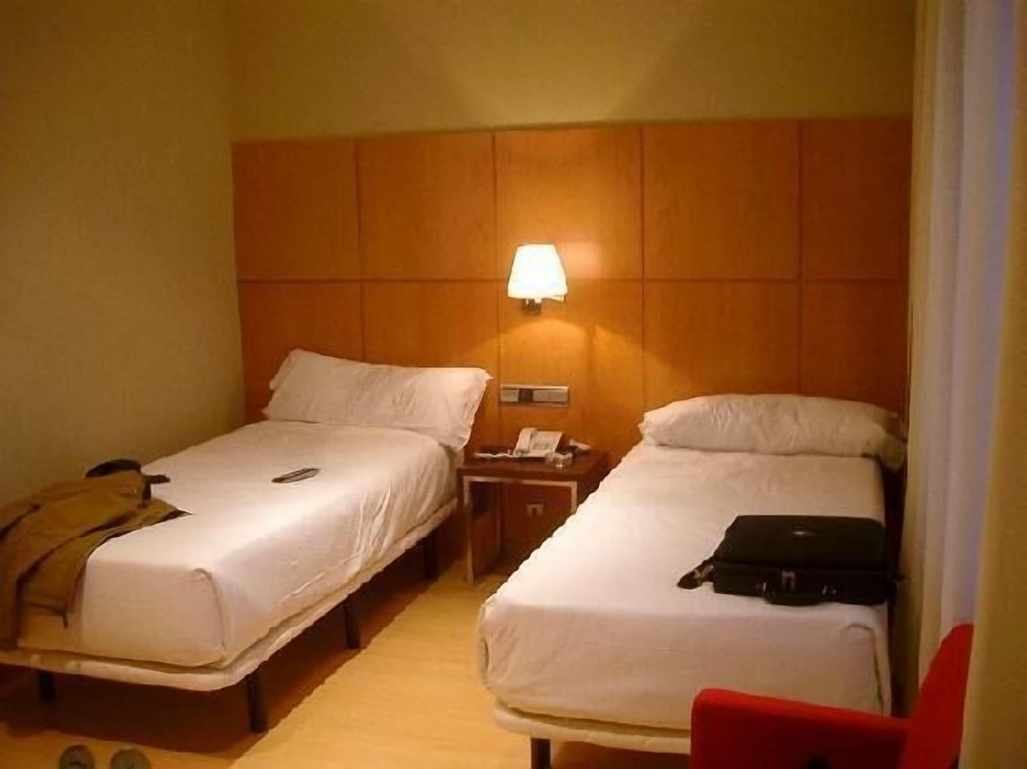 Hotel Feria バリャドリド エクステリア 写真