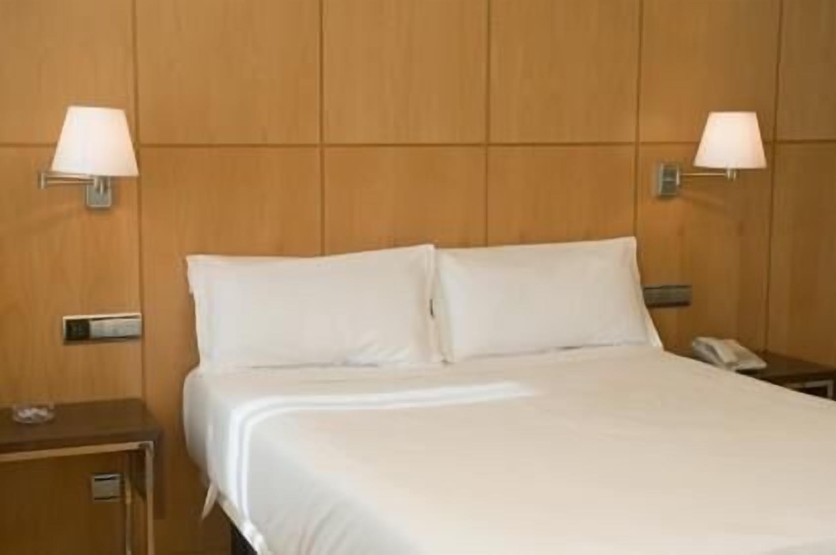 Hotel Feria バリャドリド エクステリア 写真
